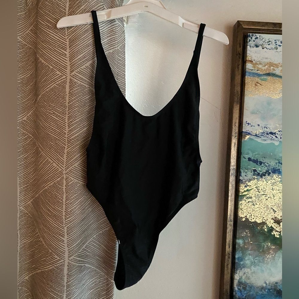 Fabletics Bodysuit Thong Womens Sz Small Black  One Piece Sleeveless NEW